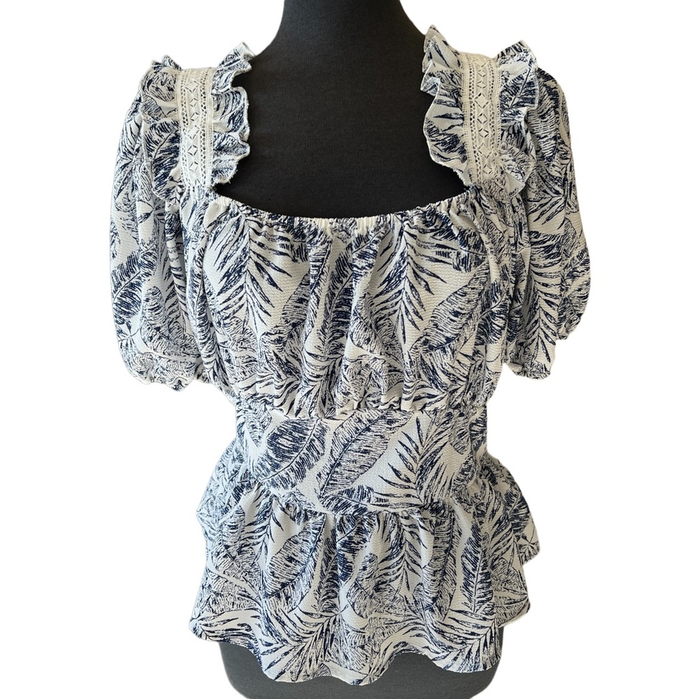 Sweet Rain Blue White Leaf Print Open Back Puff Sleeve Ruffle Blouse 1X 2X